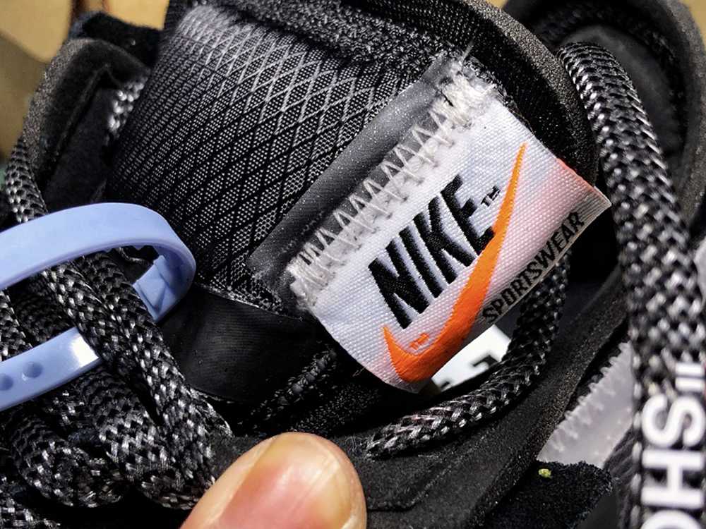 Off-White x Air Force 1 Low Black